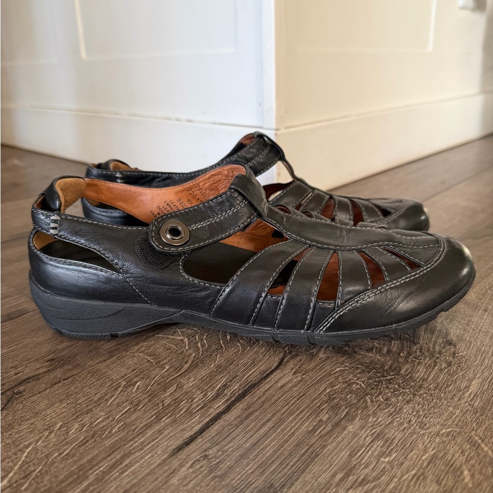 Blondo Begonia Par sandals womens 9.5 W Black closed toe BE2275 shoes